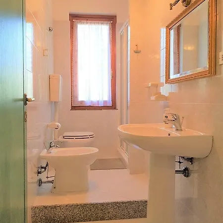 Sunny Garden House * 维拉西米乌斯